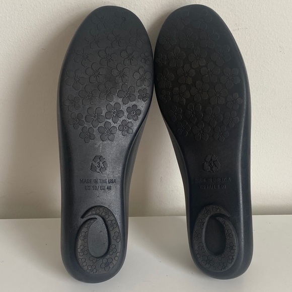 Oka.b Elegant Black Slip-On Jelly Flats w/ Crystal Embellishment Size 10US Comfy - Picture 11 of 12